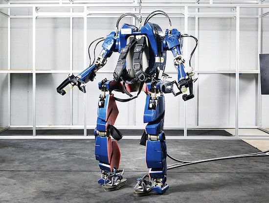 hyundai-robot-exoskeleton-designboom-03-818x617